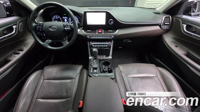 Hyundai Grandeur 2017 — photo 10