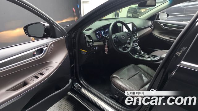 Hyundai Grandeur 2017 — photo 13