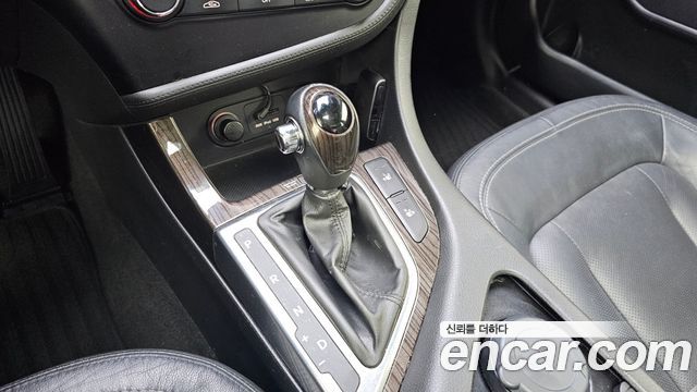 Kia K5 2013 — photo 12