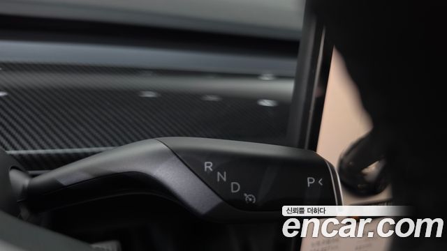 Tesla Model Y 2023 — photo 12