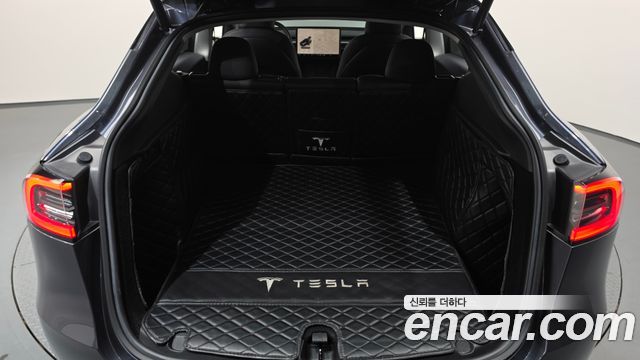 Tesla Model Y 2023 — photo 23