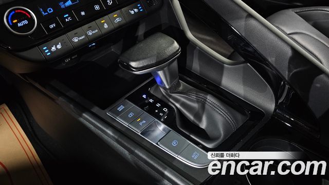 Hyundai AVANTE 2025 — photo 12