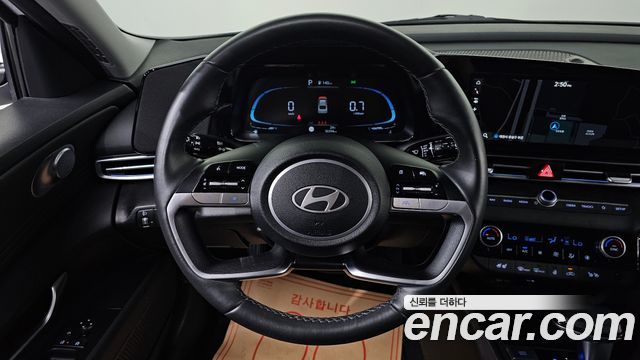 Hyundai AVANTE 2025 — photo 18