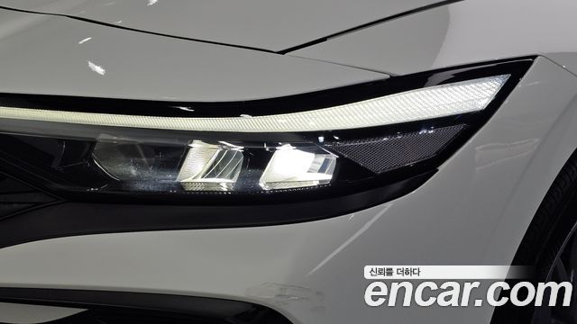 Hyundai AVANTE 2025 — photo 8
