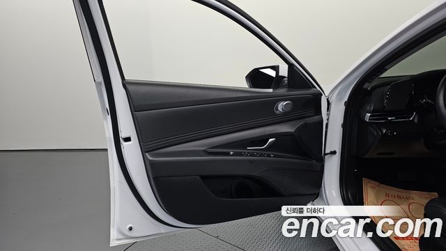 Hyundai AVANTE 2025 — photo 14