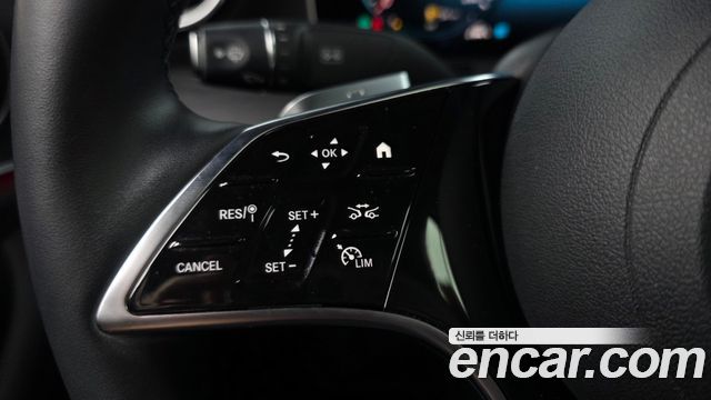Mercedes-Benz E-Class 2023 — photo 23