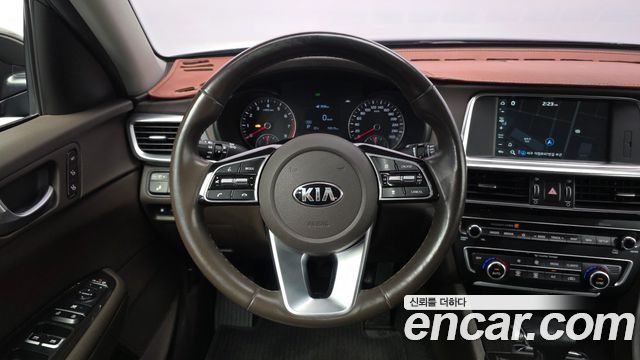 Kia K5 2019 — photo 19