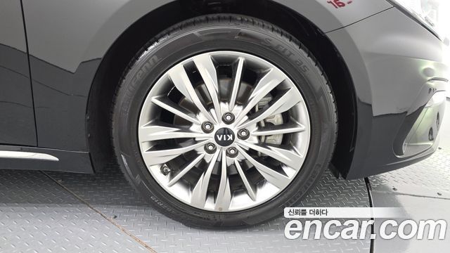 Kia K5 2019 — photo 7