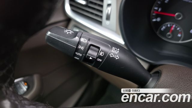 Kia K5 2019 — photo 27