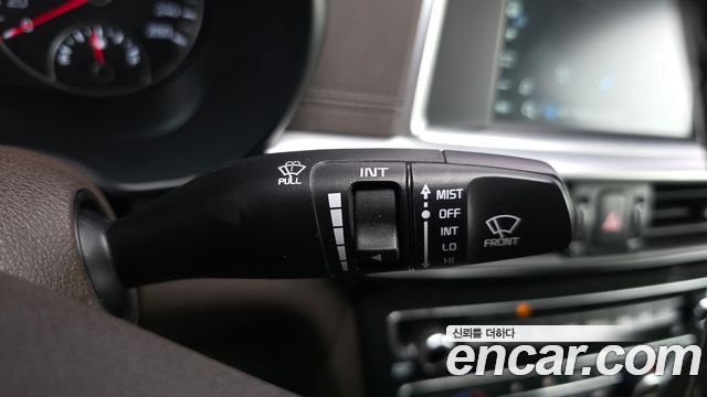 Kia K5 2019 — photo 28