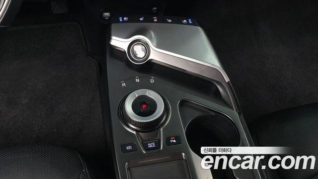 Kia EV6 2023 — photo 9