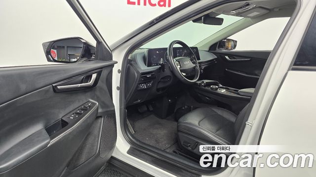Kia EV6 2023 — photo 10