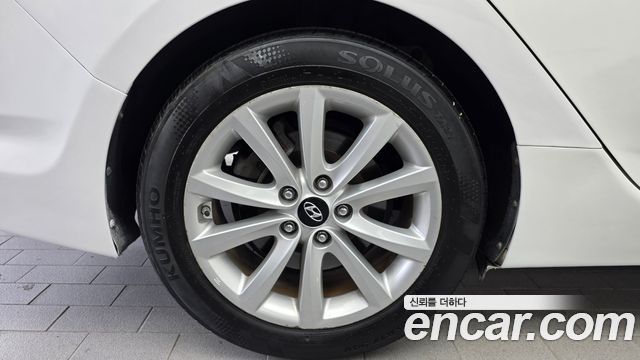 Hyundai i40 2012 — photo 5