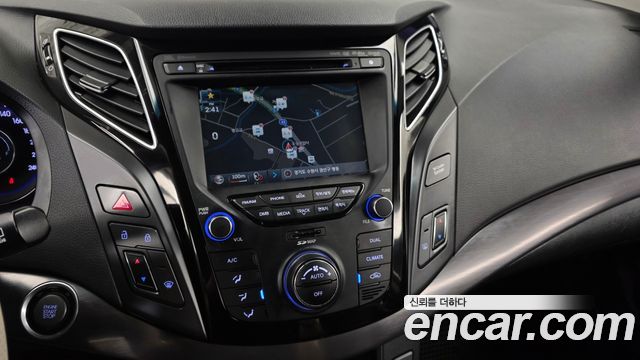 Hyundai i40 2012 — photo 14