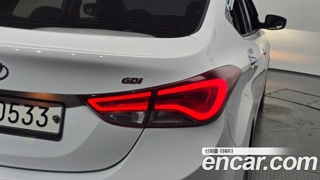 Hyundai AVANTE 2016 — photo 9