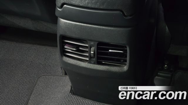 Hyundai AVANTE 2016 — photo 29