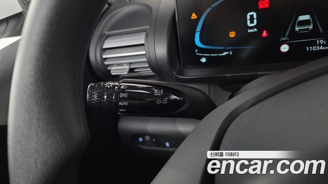 Hyundai Casper 2023 — photo 32
