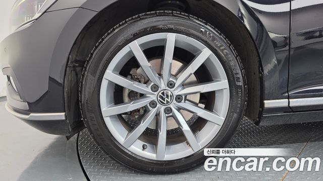 Volkswagen Passat 2022 — photo 5