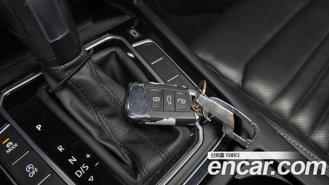 Volkswagen Passat 2022 — photo 21