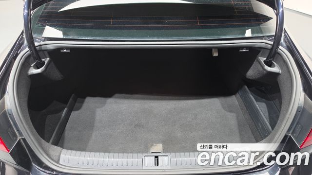 Volkswagen Passat 2022 — photo 26