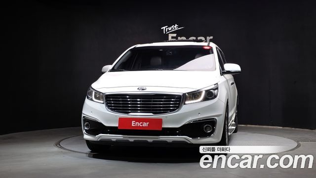 Kia Canival 2016 — photo 3