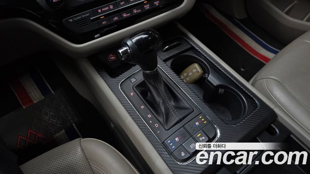 Kia Canival 2016 — photo 12