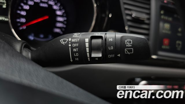 Kia Canival 2016 — photo 25