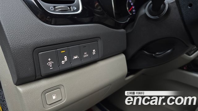 Kia Canival 2016 — photo 27