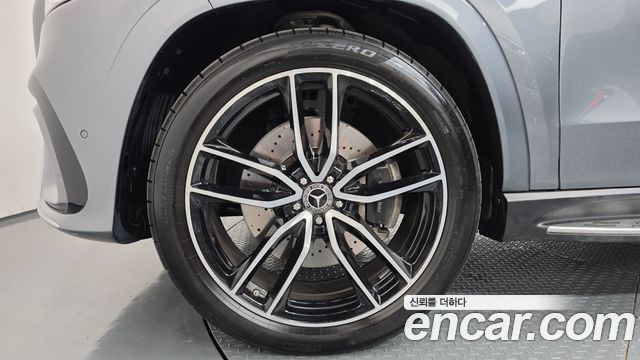 Mercedes-Benz GLS-Class 2025 — photo 5