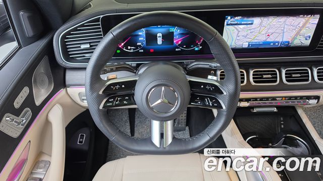 Mercedes-Benz GLS-Class 2025 — photo 19