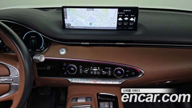Genesis GV70 2023 — photo 29