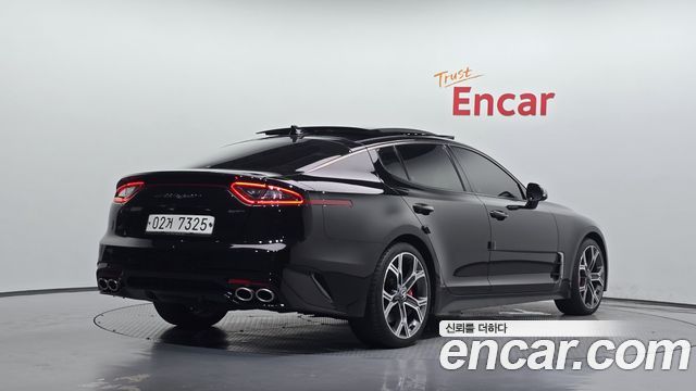 Kia Stinger 2018 — photo 2