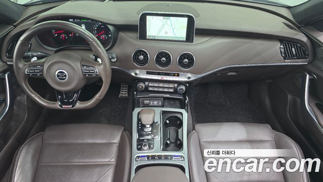 Kia Stinger 2018 — photo 10