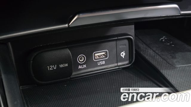 Kia Stinger 2018 — photo 20