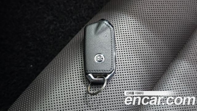 Kia Stinger 2018 — photo 26