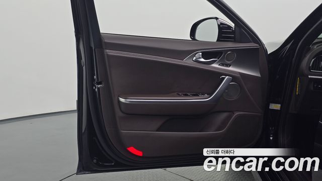 Kia Stinger 2018 — photo 14