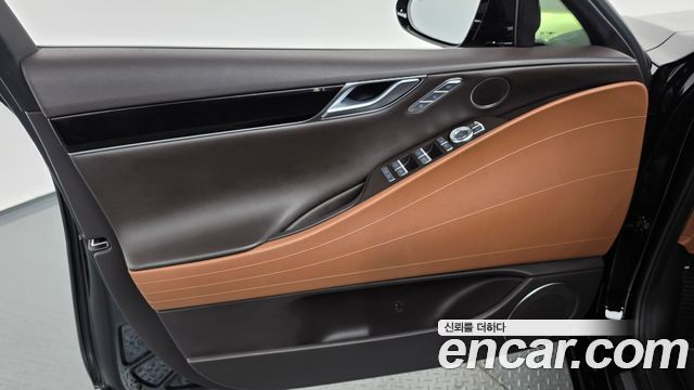 Genesis G80 2022 — photo 14