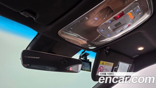 Genesis G80 2022 — photo 28