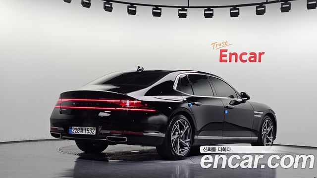 Genesis G90 2022 — photo 2