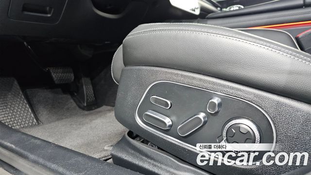 Genesis G90 2022 — photo 32