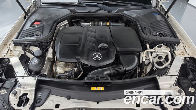 Mercedes-Benz E-Class 2019 — photo 6