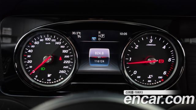 Mercedes-Benz E-Class 2019 — photo 11