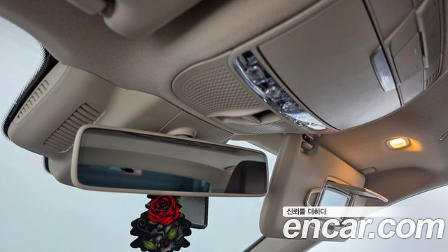 Mercedes-Benz E-Class 2019 — photo 27
