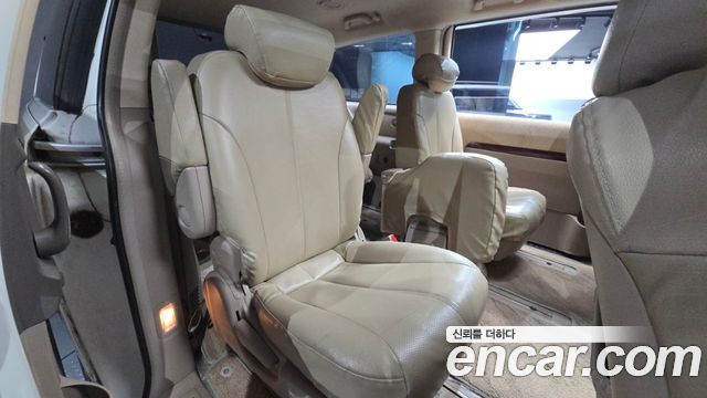 Kia Canival 2006 — photo 11