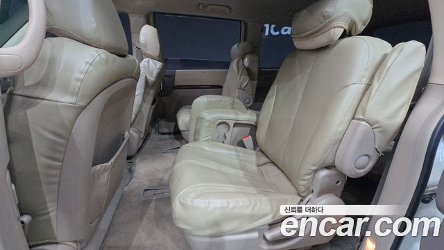Kia Canival 2006 — photo 12