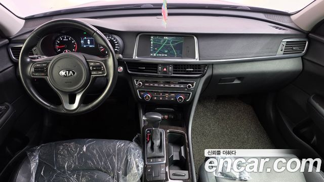 Kia K5 2016 — photo 10