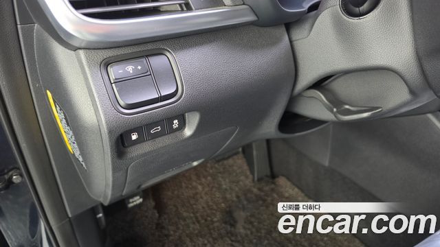 Kia K5 2016 — photo 25