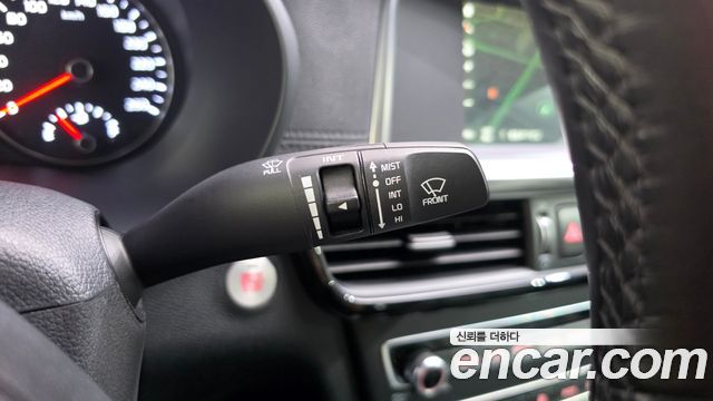 Kia K5 2016 — photo 26