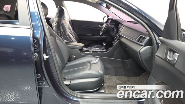 Kia K5 2016 — photo 16