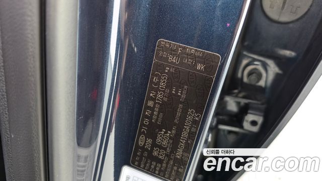 Kia K5 2016 — photo 28